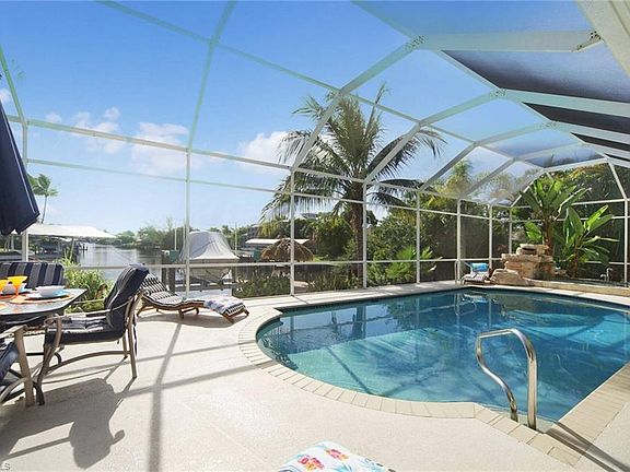 3rd image of 3931 Surfside Blvd