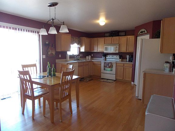 4th image of 1885 Elkton Dr