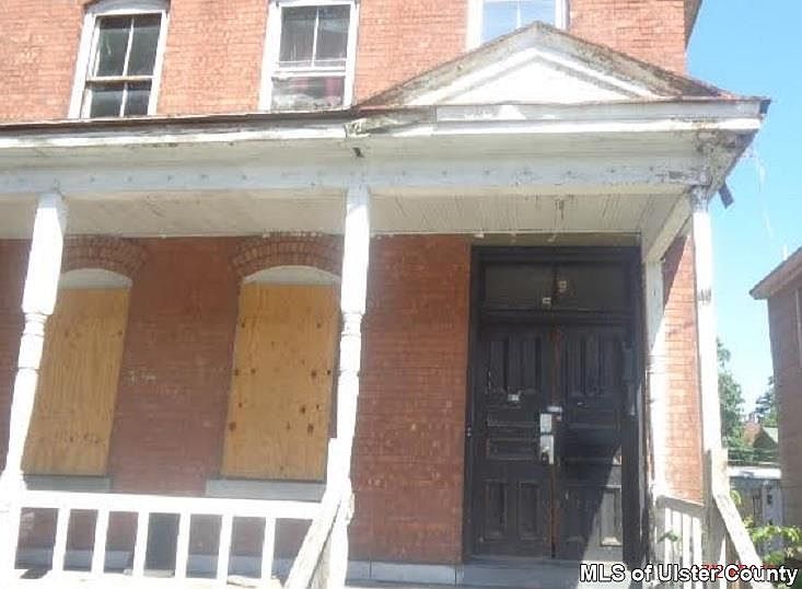 2nd image of 59 Henry St