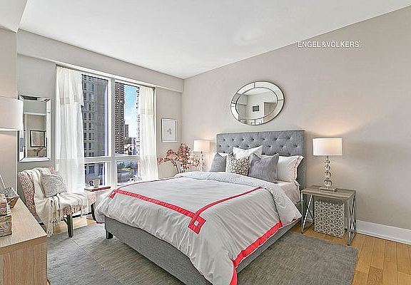 3rd image of 350 W 42nd St APT 8L
