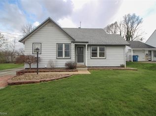 66 Renee Dr, Struthers, OH 44471