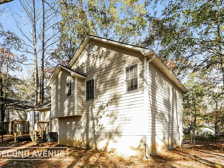 654 Ladora Dr — Photo 22