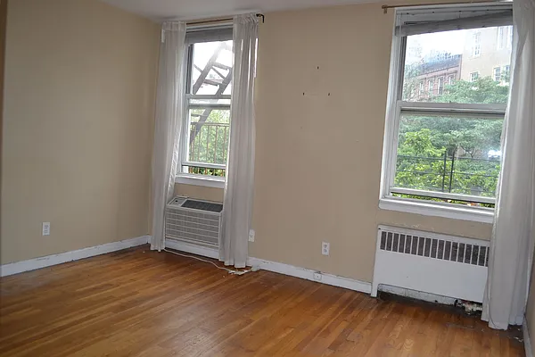 Rented by Tabak Real Estate | media 13