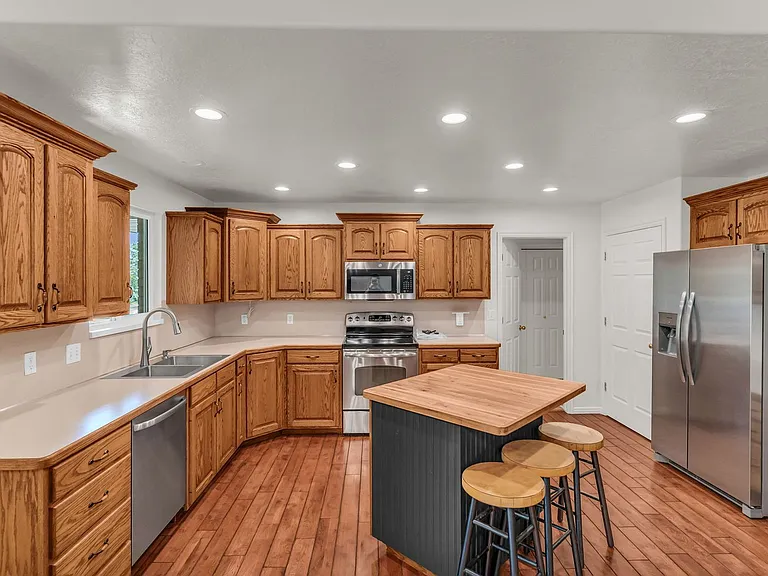 1468 W Flint Meadow Dr — Photo 12