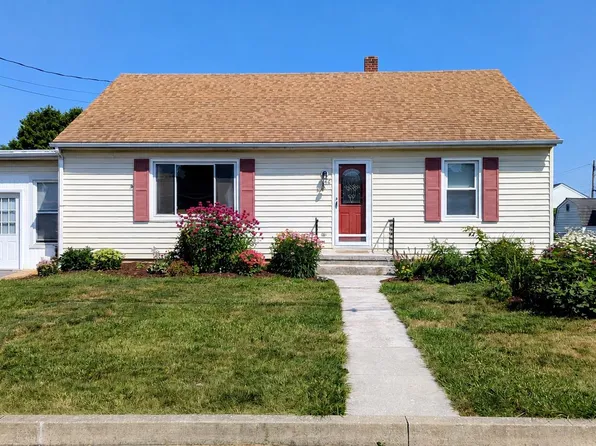 48 Fairground Ave, Taneytown, MD 21787