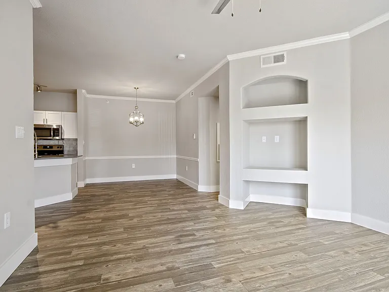 Siena Apartments — Photo 12