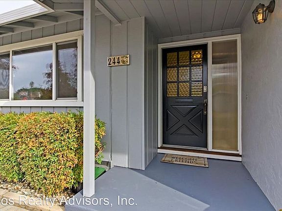 4th image of 304 Carlton Ave #10794699