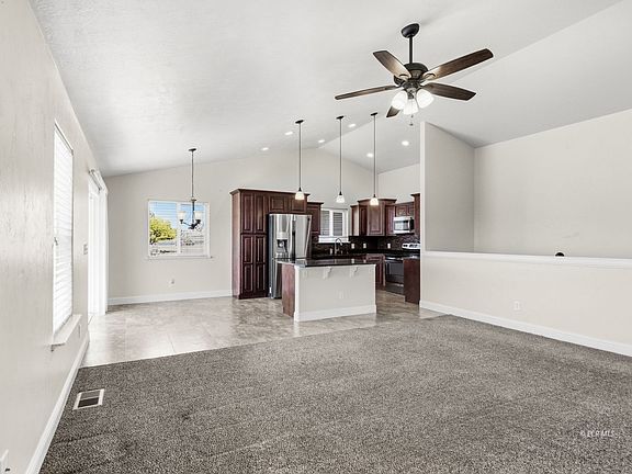 3rd image of 279 Flora Dr