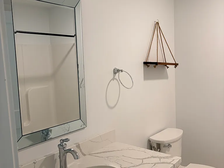 Guest/Kids Full Bathroom Level 2