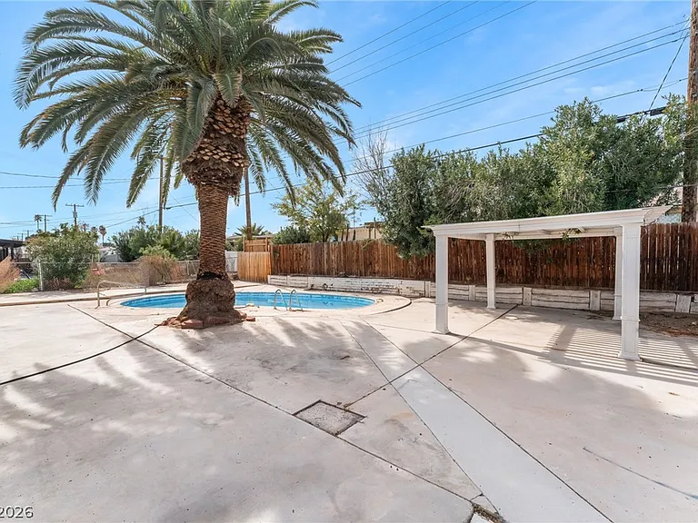 2129 N Michael Way — Photo 44
