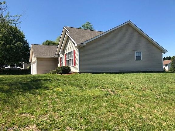 2nd image of 4019 Landerwood Dr