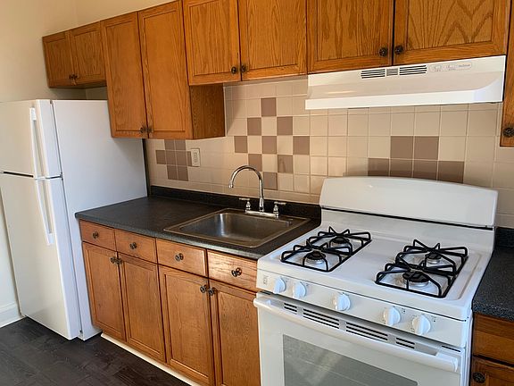 2nd image of 205 S Columbus Ave #6