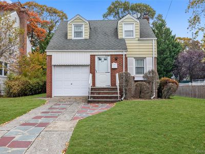 207 Motley Street, Valley Stream, NY, 11580