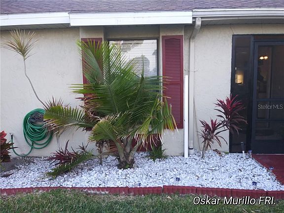 3rd image of 112 Pine Island Cir