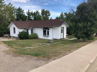 921 1st St N, Shelby, MT 59474