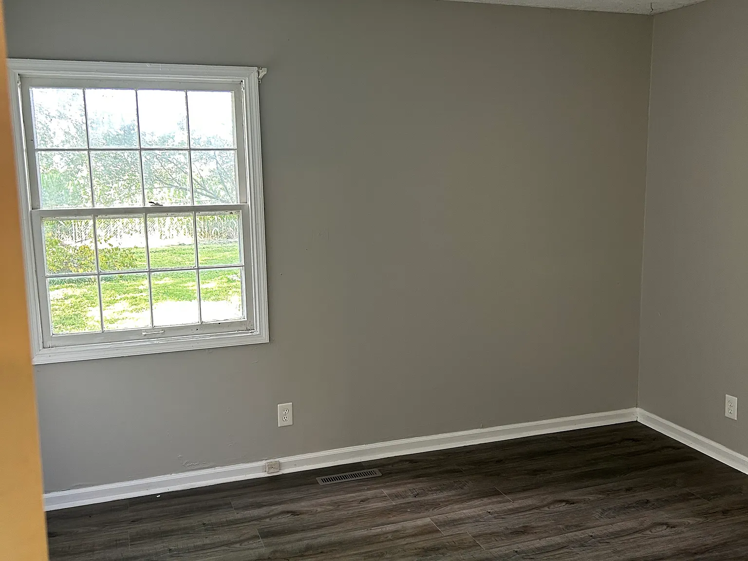 3 bed, 1.5 bath, $1,700 — Photo 4