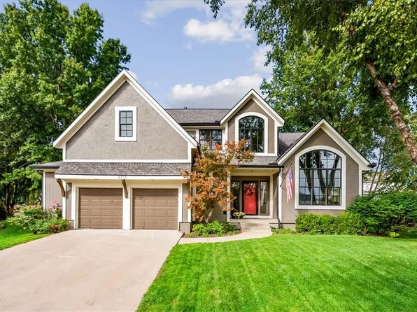 9110 W 129th St, Overland Park, KS 66213