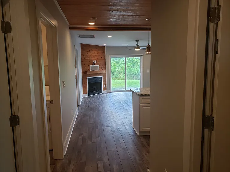 182 Pine Hollow Rd — Photo 3