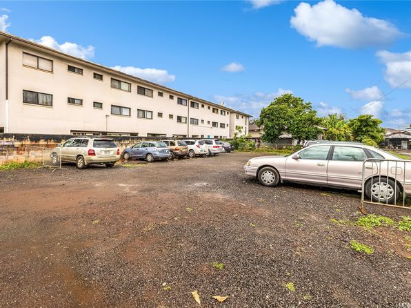 77 Ohai St, Wahiawa, HI 96786