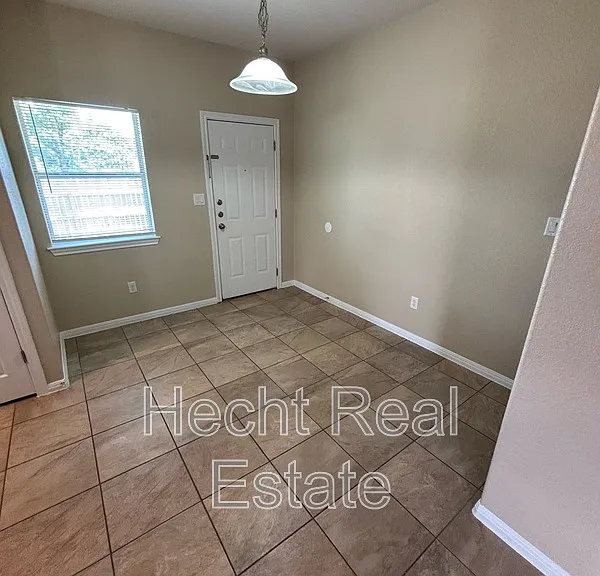 318 Main St #B — Photo 5