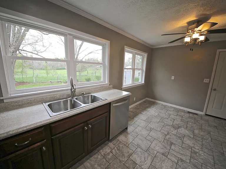 3801 W Woodyard Rd — Photo 10
