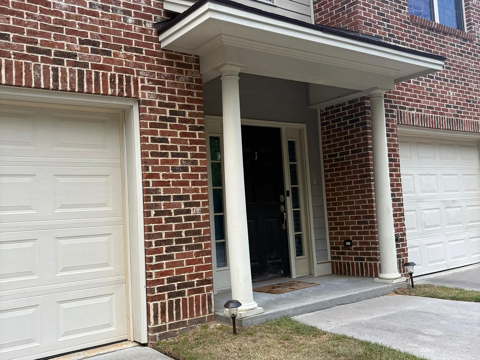 3 bed, 2.5 bath, 3000 sqft, $936 — Photo 4