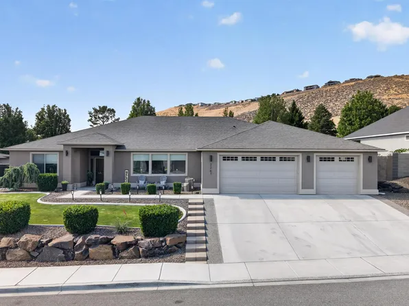 2267 Sky Meadow Ave, Richland, WA 99352