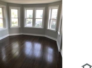 8414 S Cregier Ave #2, Chicago, IL 60617