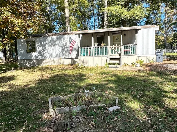 2155 Country Mnr, North Vernon, IN 47265