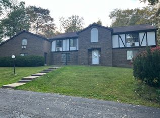 6321 Saint Andrews Dr #9, Canfield, OH 44406