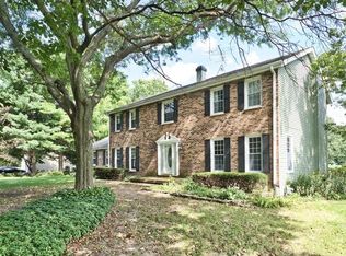 8N849 Hopps Rd, Elgin, IL 60124