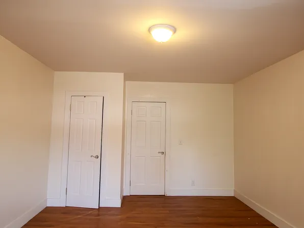 666 Hancock Street image 6 of 12