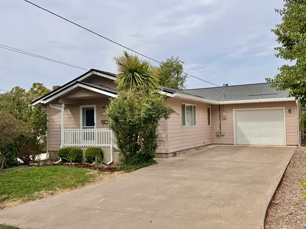 550 NE Lincoln St, Roseburg, OR 97470
