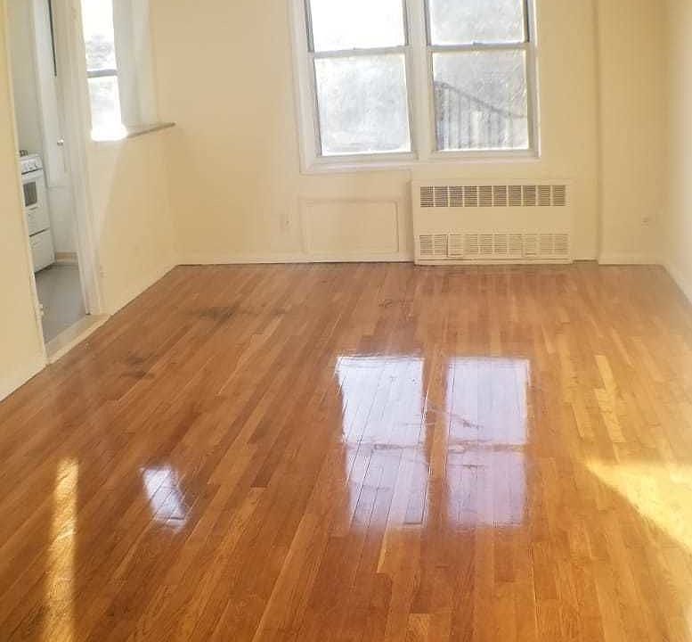 2nd image of 6555 Broadway APT 2B