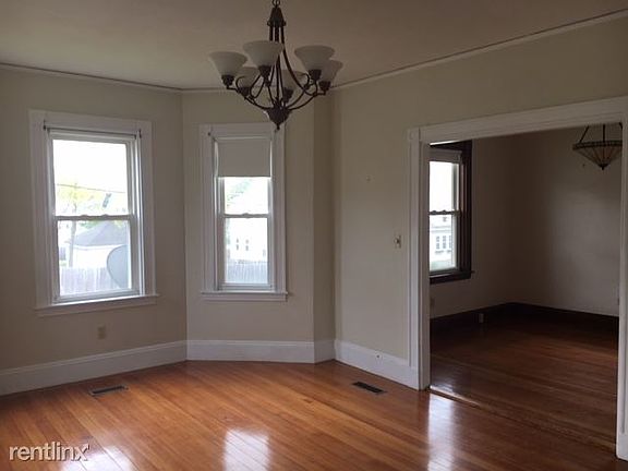 4th image of 89 Monroe St #1