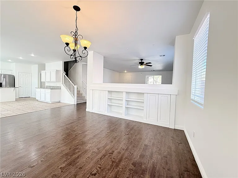 3799 Honey Ridge Ct — Photo 10