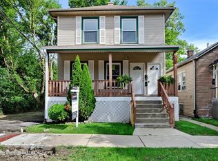 1715 Payne St APT 1, Evanston, IL 60201