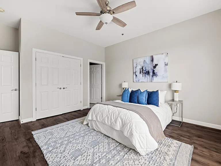 810 Belmont Bay Dr #201 — Photo 30