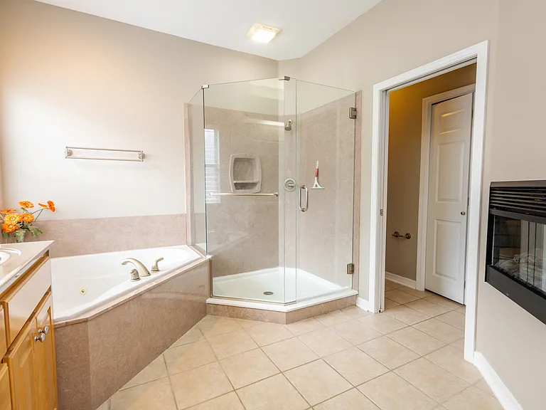 5805 Dunbar Cir — Photo 24