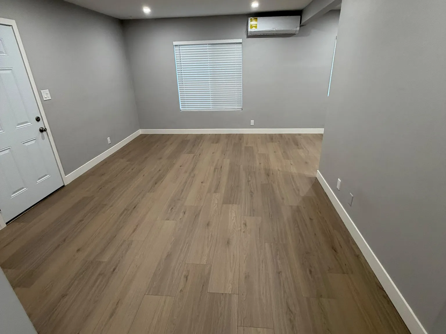 2 bed, 1000 sqft, $2,199 — Photo 4