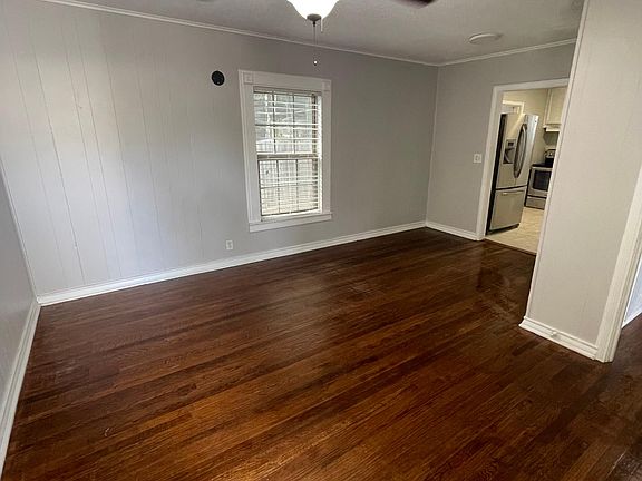 4th image of 4358 Valentine St