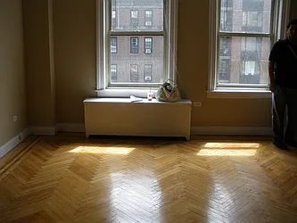 Rented by Elinor Taasa, LREB