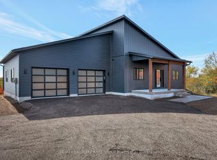 19115 Loyalist Pkwy, Prince Edward County, ON K0K 2T0