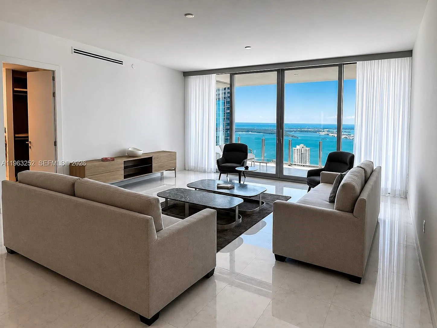 Aston Martin Residences — Photo 1