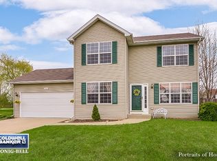 1404 White Pine Ct, Yorkville, IL 60560