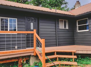 9565 Delta Line Rd, Blaine, WA 98230