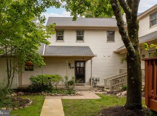 105 Bonnie Lark Ct, Chalfont, PA 18914