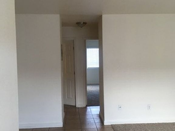 4th image of 9109 Kenwood Dr #8