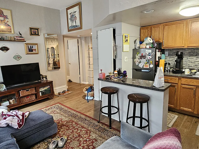 231 Roup Ave #2 — Photo 13