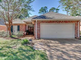 761 Versailles Dr, Ridgeland, MS 39157